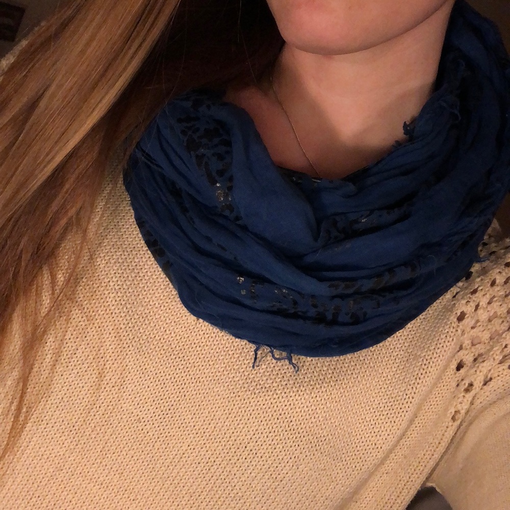 American Eagle Infinity Scarf